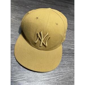 New Era 59Fifty 7 5/8 New York Yankees TAN Fitted w/Old Tags